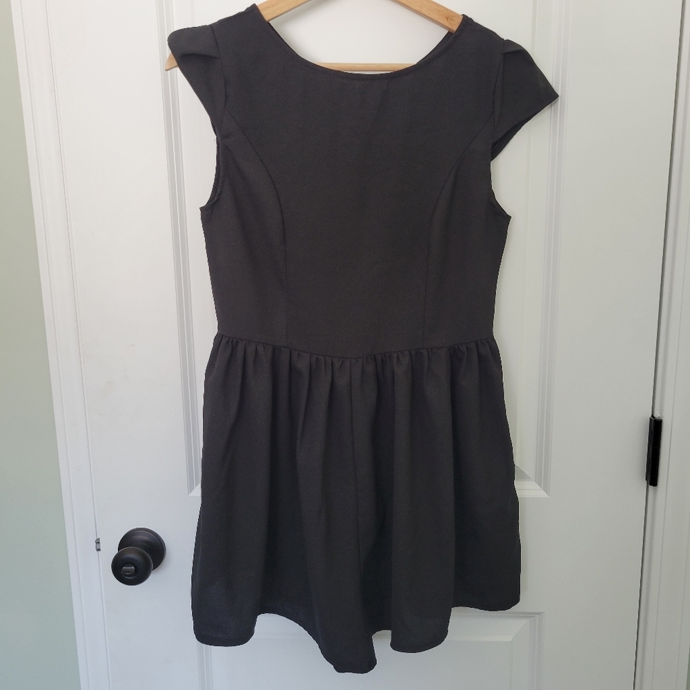 Lust n Must Size S Black Romper with Pockets 🎉